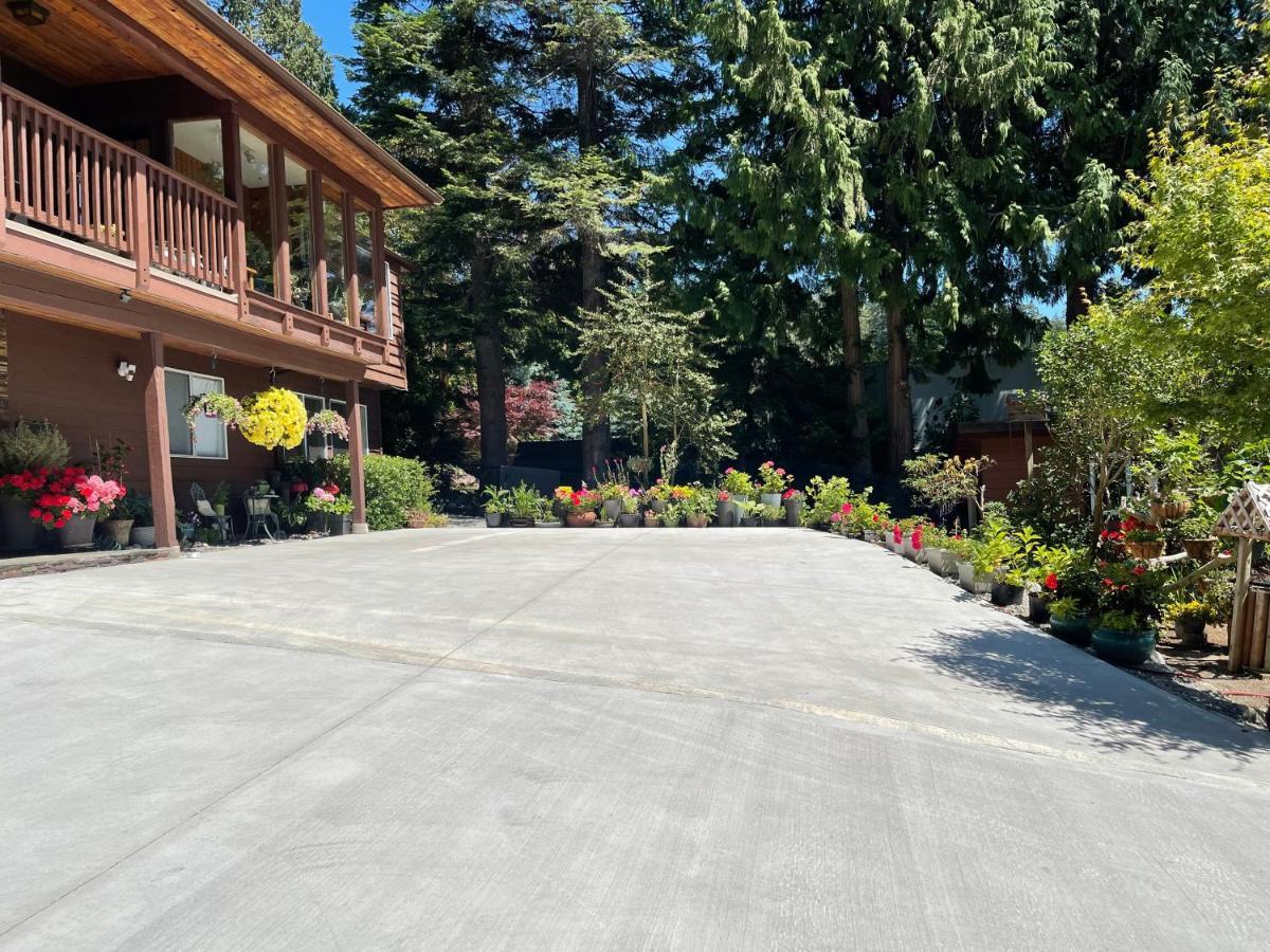 Villa Garden Bridge House Sechelt Exterior foto