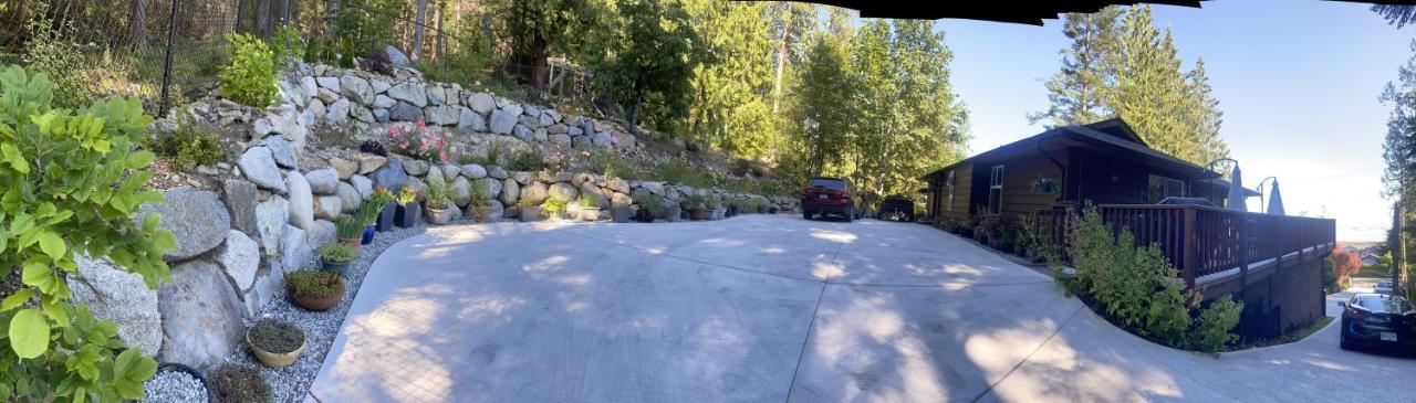 Villa Garden Bridge House Sechelt Exterior foto