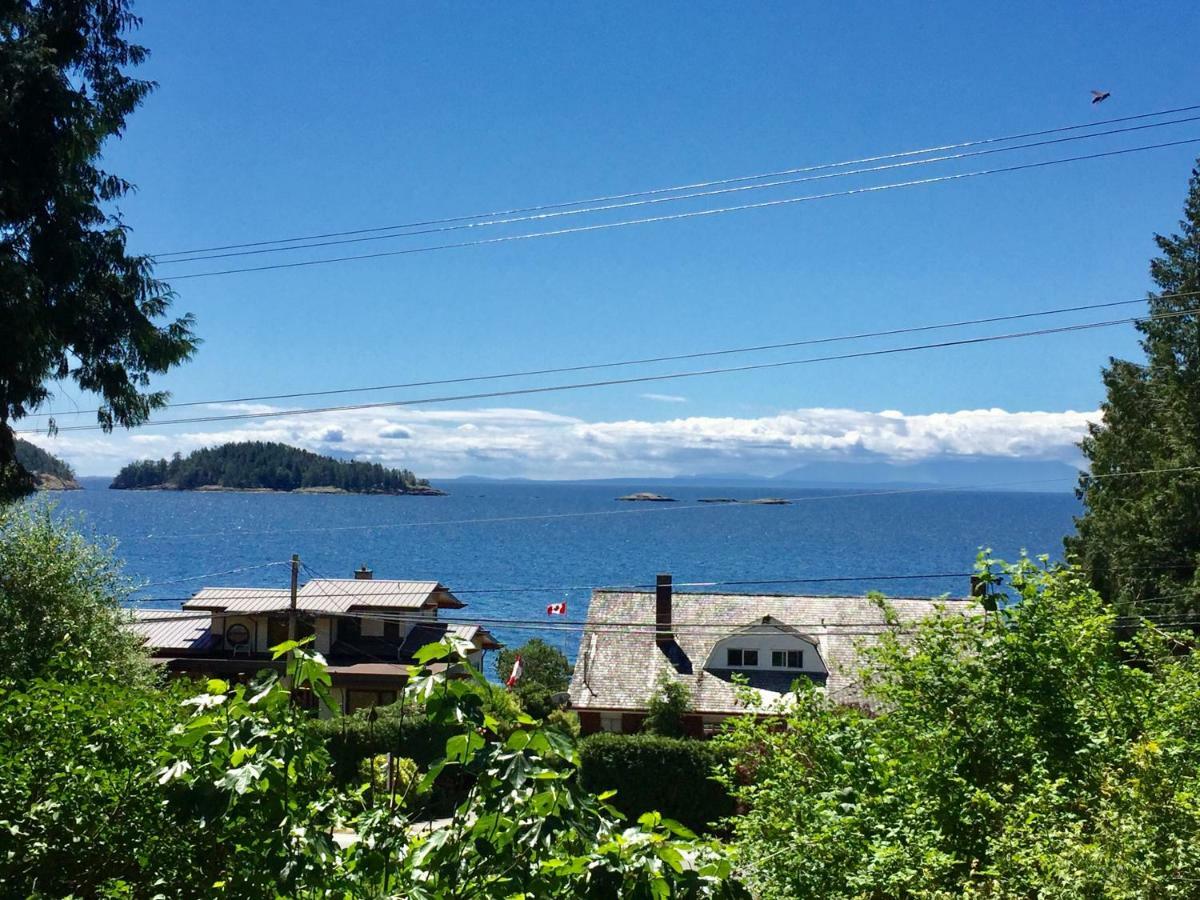 Villa Garden Bridge House Sechelt Exterior foto